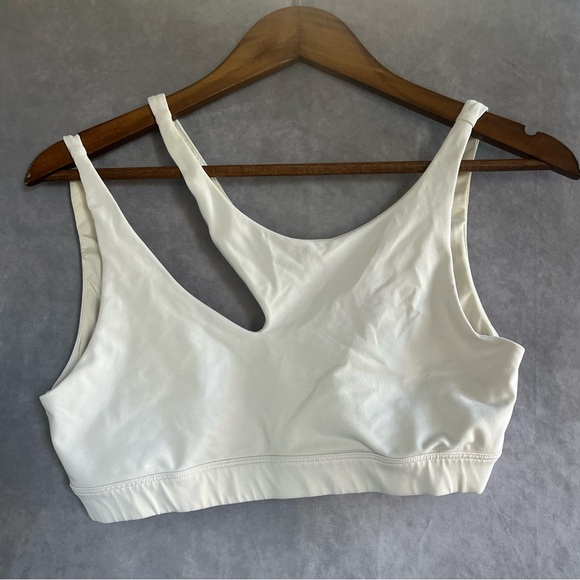Alo yoga sports bra white small S women’s cut out - Picture 2 of 3